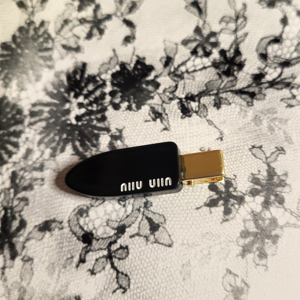 Elegant Trendy Black Designer Hair Clip